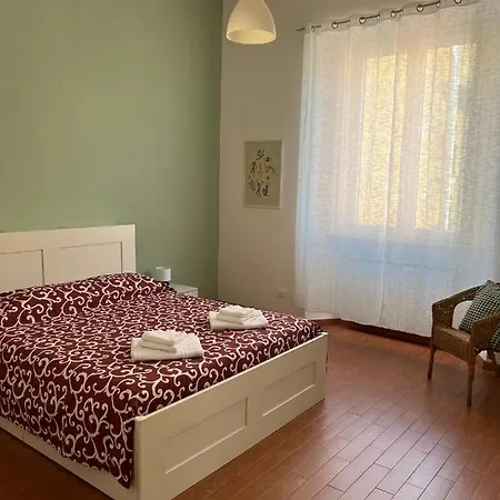 Spezialhouse - Centro Storico & Cinque Terre Gateway *