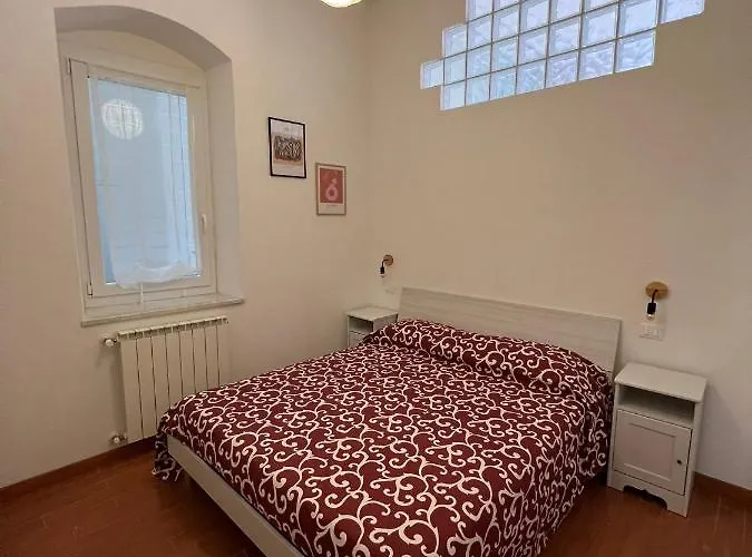Spezialhouse * La Spezia